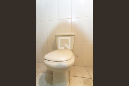 Apartamento à venda com 100m², 2 quartos e sem vagaBanheiro da Suíte