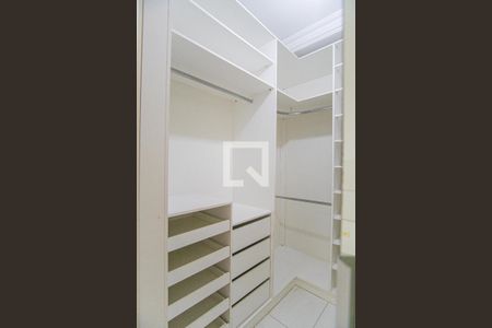 Apartamento à venda com 76m², 2 quartos e 1 vagaCloset
