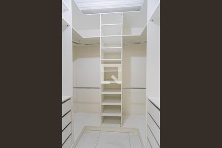 Apartamento à venda com 76m², 2 quartos e 1 vagaCloset