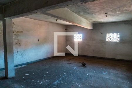 Casa à venda com 350m², 4 quartos e 2 vagasPorão 2