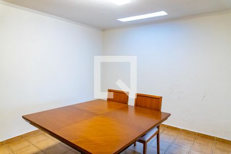 Casa à venda com 350m², 4 quartos e 2 vagasCopa