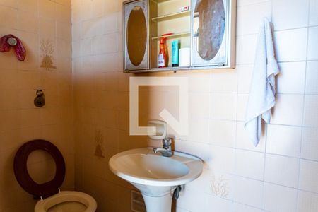 Casa à venda com 350m², 4 quartos e 2 vagasBanheiro de serviço