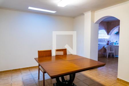 Casa à venda com 350m², 4 quartos e 2 vagasCopa