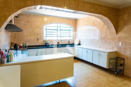 Casa à venda com 350m², 4 quartos e 2 vagasCozinha