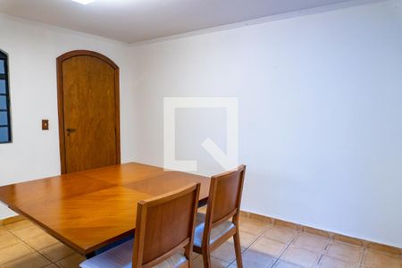 Casa à venda com 350m², 4 quartos e 2 vagasCopa