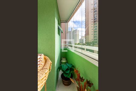 Apartamento à venda com 105m², 3 quartos e 2 vagasVaranda da Suite 2