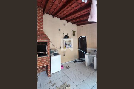 Casa à venda com 150m², 4 quartos e 4 vagasÁrea de Serviço