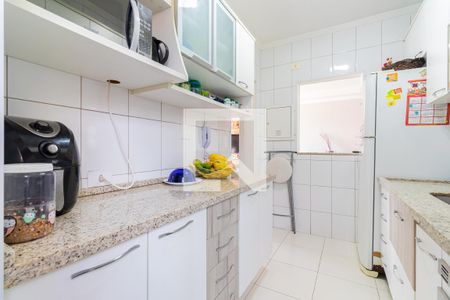 Cozinha de apartamento à venda com 2 quartos, 68m² em Vila Campo Grande, São Paulo
