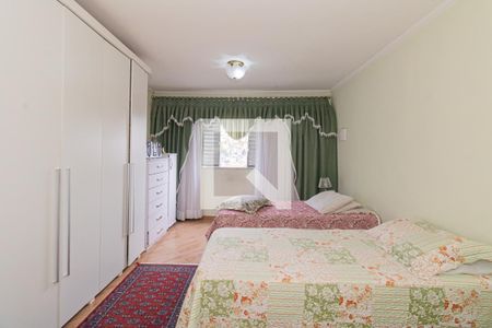 Casa à venda com 260m², 2 quartos e 2 vagas Casa à venda com 260m², 2 quartos e 2 vagasQuarto - Casa 02