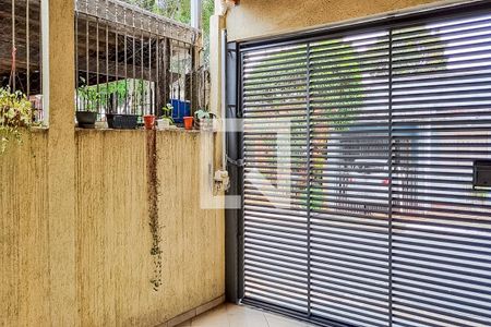 Casa à venda com 260m², 2 quartos e 2 vagas Casa à venda com 260m², 2 quartos e 2 vagasGaragem