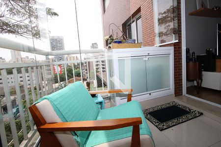 Apartamento para alugar com 71m², 2 quartos e 2 vagas Apartamento para alugar com 71m², 2 quartos e 2 vagasVaranda