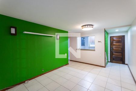 Apartamento à venda com 150m², 3 quartos e 1 vagaSala