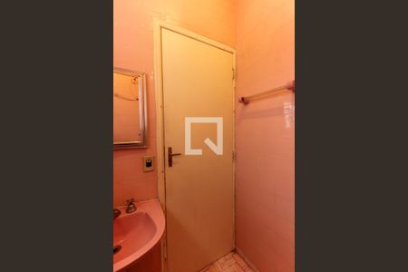 Casa à venda com 140m², 4 quartos e 1 vagaBanheiro de serviço