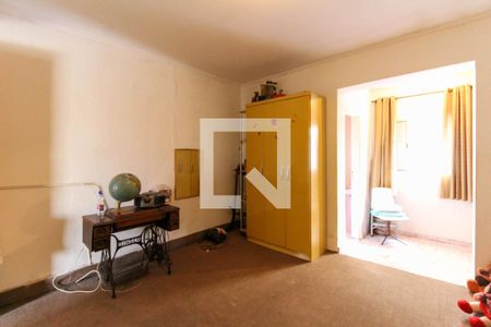 Casa à venda com 140m², 4 quartos e 1 vagaSuíte