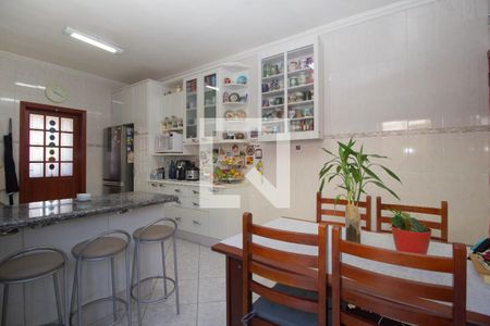 Casa à venda com 219m², 3 quartos e 5 vagasCopa