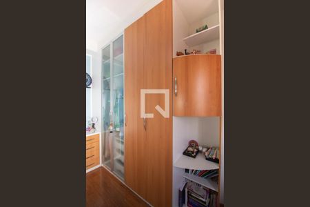 Casa à venda com 219m², 3 quartos e 5 vagasQuarto 3 - Armários