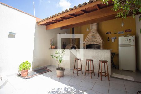 Casa à venda com 219m², 3 quartos e 5 vagasChurrasqueira