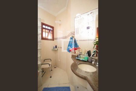 Casa à venda com 219m², 3 quartos e 5 vagasBanheiro da Suíte