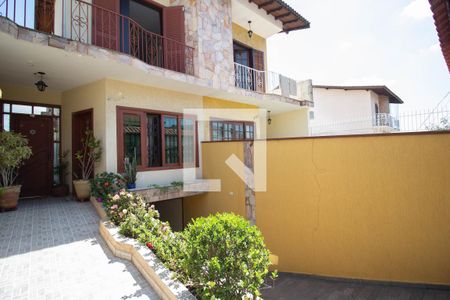 Casa à venda com 219m², 3 quartos e 5 vagasGaragem