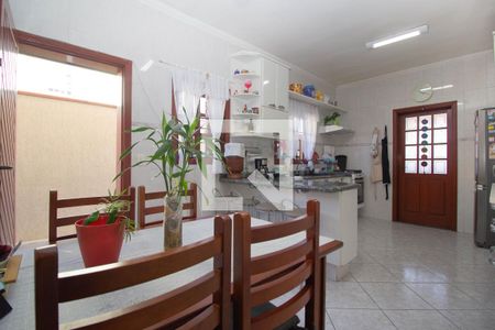 Casa à venda com 219m², 3 quartos e 5 vagasCopa