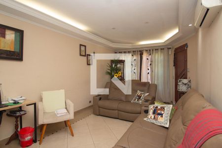 Sala de casa à venda com 3 quartos, 219m² em Vila Bonilha, São Paulo