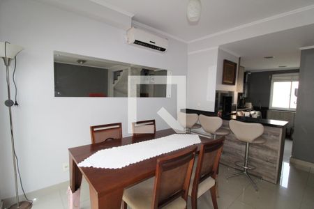 Casa de condomínio à venda com 100m², 3 quartos e 2 vagassala de jantar