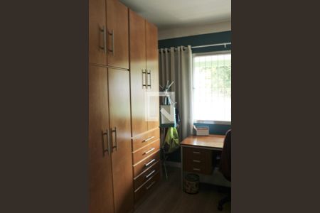 Casa à venda com 243m², 3 quartos e 2 vagasQuarto