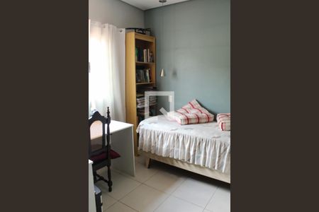 Casa à venda com 243m², 3 quartos e 2 vagasSuíte 2