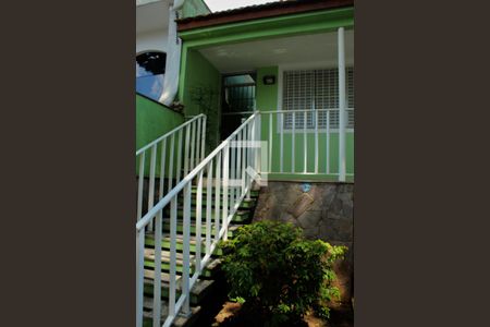 Casa à venda com 243m², 3 quartos e 2 vagasEntrada