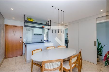 Sala de apartamento à venda com 2 quartos, 65m² em Belvedere, Belo Horizonte