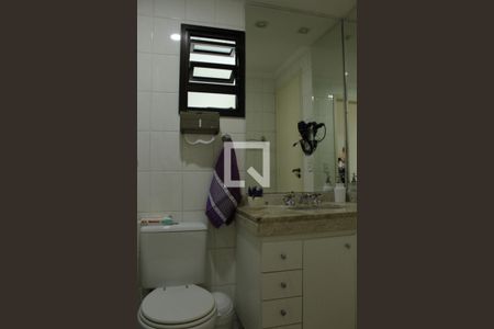 Apartamento à venda com 71m², 2 quartos e 1 vaga Apartamento à venda com 71m², 2 quartos e 1 vagaBanheiro