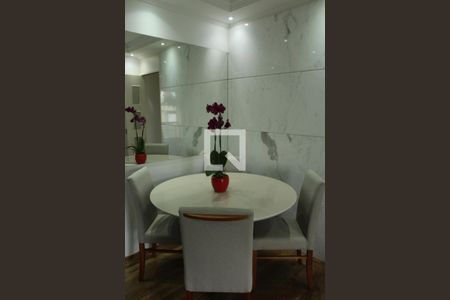 Apartamento à venda com 71m², 2 quartos e 1 vaga Apartamento à venda com 71m², 2 quartos e 1 vagaSala