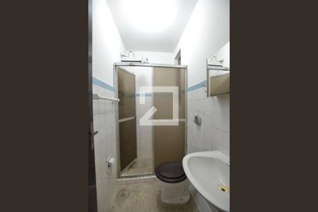 Banheiro de kitnet/studio para alugar com 1 quarto, 36m² em Centro Histórico, Porto Alegre