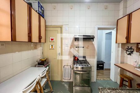 Apartamento à venda com 132m², 3 quartos e sem vagaCozinha