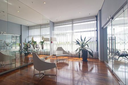 Studio para alugar com 35m², 1 quarto e 1 vaga Studio para alugar com 35m², 1 quarto e 1 vagaHall social