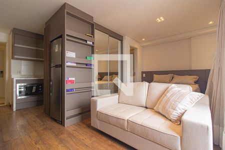 Sala de kitnet/studio para alugar com 1 quarto, 35m² em Centro, Curitiba