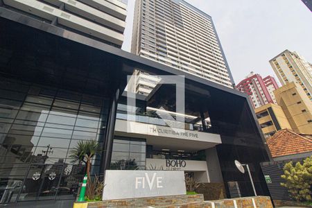 Studio para alugar com 35m², 1 quarto e 1 vaga Studio para alugar com 35m², 1 quarto e 1 vagaFachada