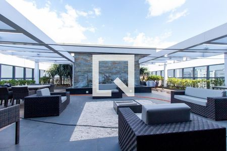 Studio para alugar com 35m², 1 quarto e 1 vaga Studio para alugar com 35m², 1 quarto e 1 vagaTerraço