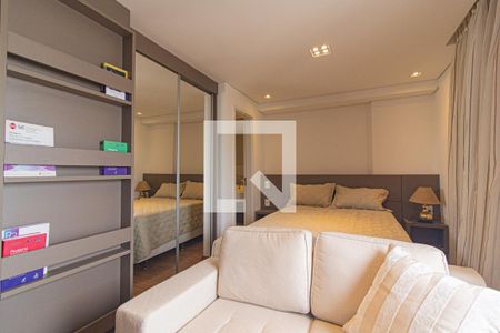 Quarto  de kitnet/studio para alugar com 1 quarto, 35m² em Centro, Curitiba