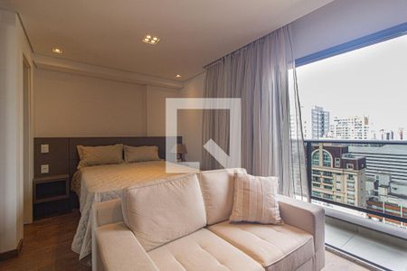 Quarto  de kitnet/studio para alugar com 1 quarto, 35m² em Centro, Curitiba