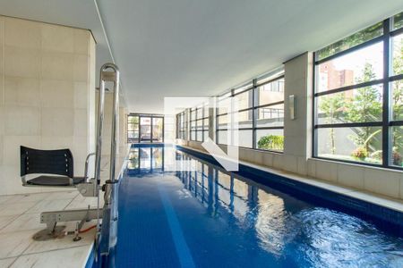 Studio para alugar com 35m², 1 quarto e 1 vaga Studio para alugar com 35m², 1 quarto e 1 vagaPiscina