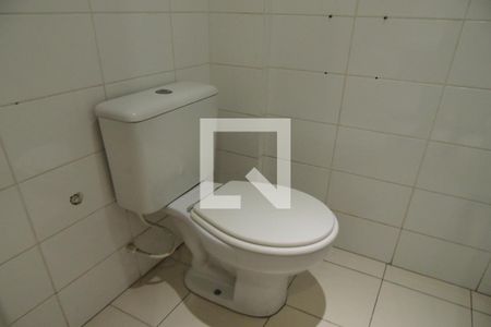 Casa à venda com 243m², 3 quartos e 2 vagasBanheiro da Suíte 2