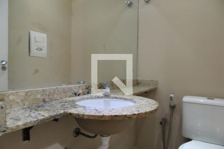 Casa à venda com 243m², 3 quartos e 2 vagasLavabo