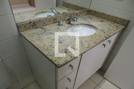 Casa à venda com 243m², 3 quartos e 2 vagasBanheiro da Suíte 1