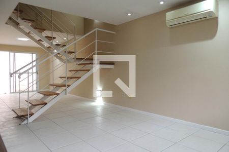Sala de casa à venda com 3 quartos, 243m² em Freguesia (jacarepaguá), Rio de Janeiro