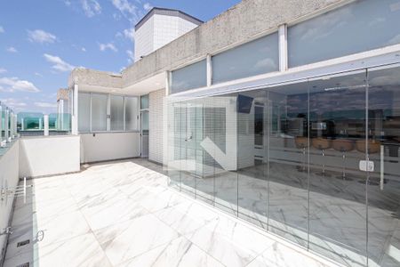 Apartamento à venda com 160m², 3 quartos e 3 vagasCobertura