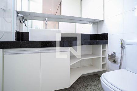 Apartamento à venda com 160m², 3 quartos e 3 vagasBanheiro da suíte