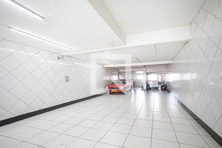 Casa para alugar com 350m², 2 quartos e 8 vagasSalão comercial