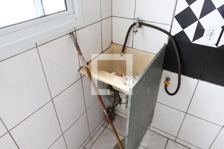 Apartamento à venda com 48m², 2 quartos e 1 vaga Apartamento à venda com 48m², 2 quartos e 1 vagaCozinha e Área de Serviço