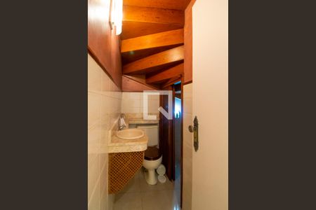 Casa de condomínio à venda com 210m², 3 quartos e 1 vaga Casa de condomínio à venda com 210m², 3 quartos e 1 vagaLavabo